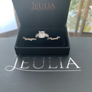 Jeulia 3piece radiant cut sterling silver ring set
